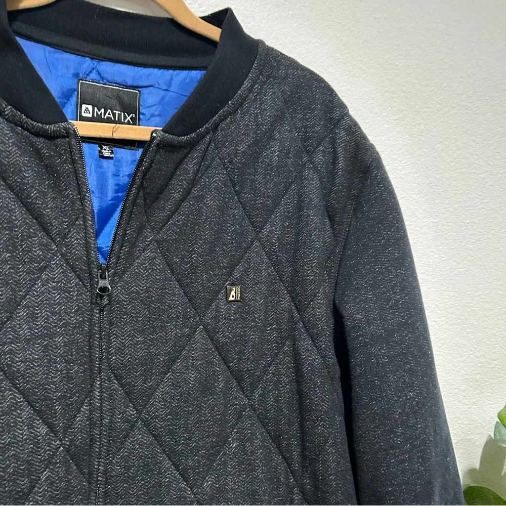 Matix men’s Black Quilted Jacket zip up